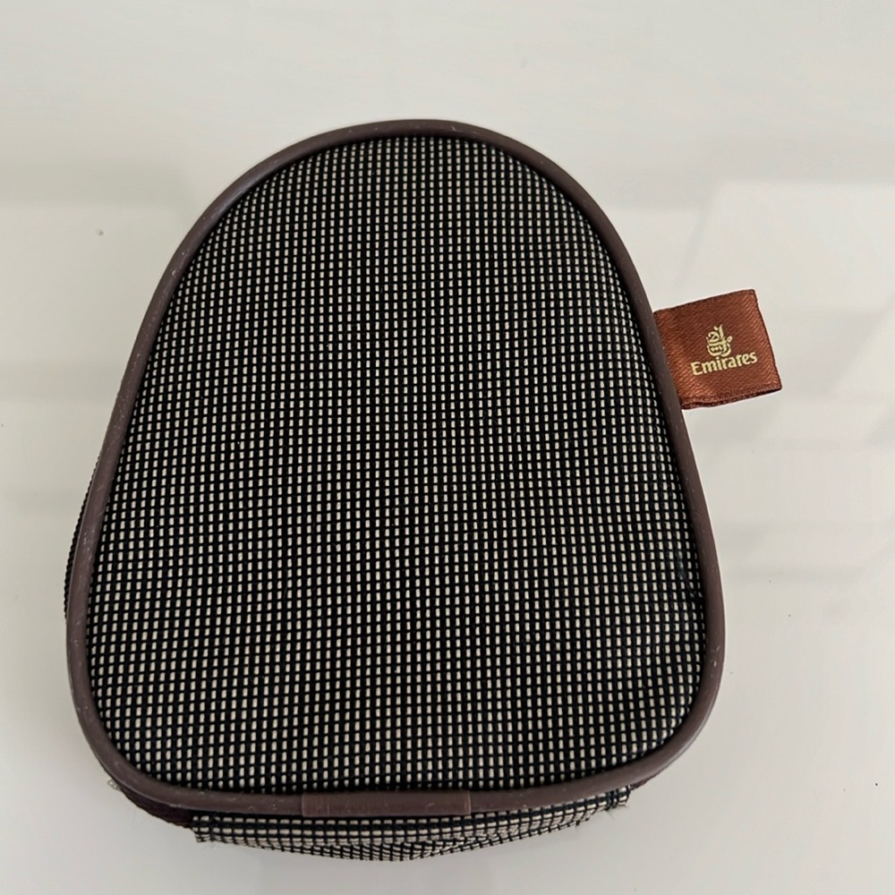 Travel Kit Accesories Emirates